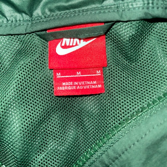 Nike windbreaker - Picture 3 of 3